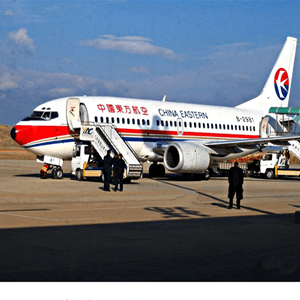 珠海机场托运航空快运业稳步发展的原因是什么？